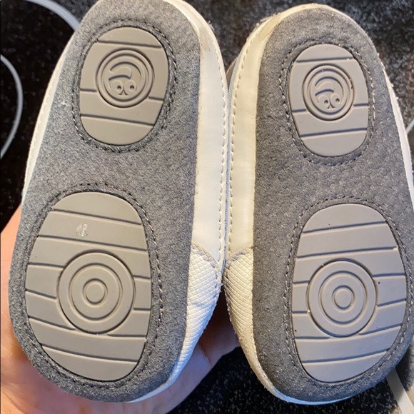 Surprize stride rite shoes Size 6-12 months - Picture 2 of 4